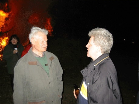 http://www.jormannsdorf.at/ff/bildergalerie/cache/vs_2004%20Osterfeuer_ostern014.jpg