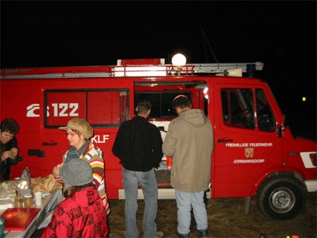 http://www.jormannsdorf.at/ff/bildergalerie/cache/vs_2004%20Osterfeuer_ostern029.jpg