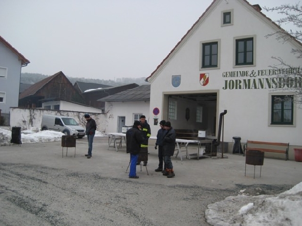 http://www.jormannsdorf.at/ff/bildergalerie/cache/vs_2010_12_31%20Silvester_Photos%20179.jpg